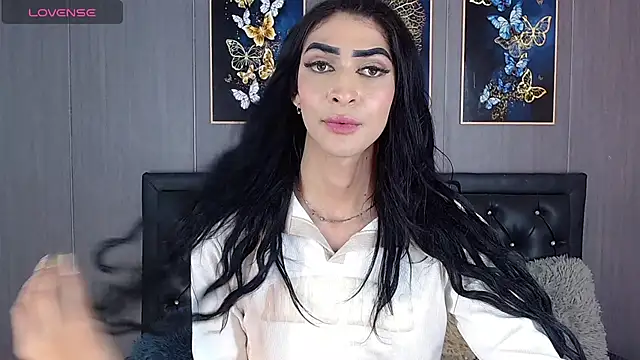 Snapshot of Evelynn_sex_ chatting on 02-15-25, 06:44 Evelynn sex online show from 02-15-25, 06:44