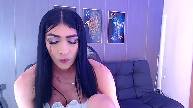 Snapshot of Evelynn_sex_ chatting on 09-21-25, 01:57 Evelynn sex online show from 09-21-25, 01:57