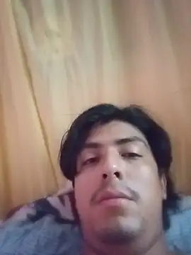 Snapshot of Ricardito97 chatting on 07-18-26, 02:05 Ricardito97 online show from 07-18-26, 02:05