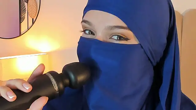 Snapshot of anna-henao chatting on 01-13-25, 01:06 anna-henao online show from 01-13-25, 01:06