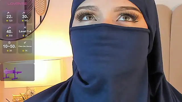 Snapshot of anna-henao chatting on 02-24-25, 04:26 anna-henao online show from 02-24-25, 04:26