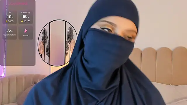 Snapshot of anna-henao chatting on 02-25-25, 12:45 anna-henao online show from 02-25-25, 12:45