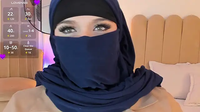 Snapshot of anna-henao chatting on 09-16-25, 07:15 anna-henao online show from 09-16-25, 07:15