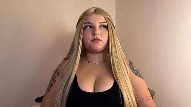SweetPaige  online show from 01-04-25, 09:41