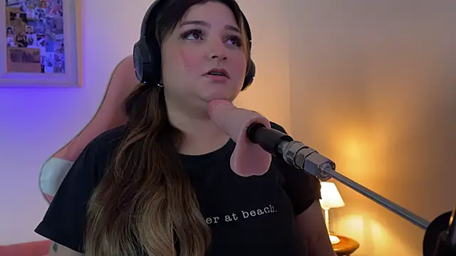 SweetPaige  online show from 11-09-25, 05:11