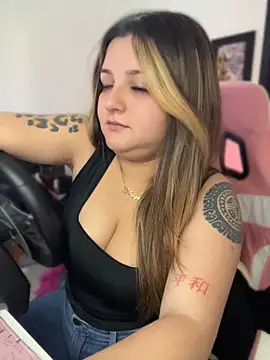 SweetPaige  online show from 06-26-26, 06:56