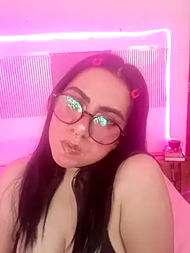 Snapshot of Celestte22 chatting on 04-27-26, 10:19 Celestte22 online show from 04-27-26, 10:19