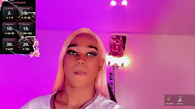 naomy  xx online show from 12-18-25, 07:09