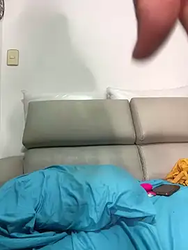 Snapshot of jamilaross chatting on 03-06-25, 07:36 jamilaross online show from 03-06-25, 07:36