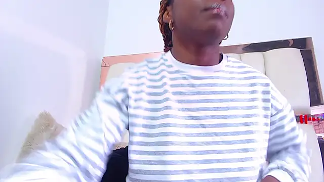 ItsVenuss online show from 01-13-26, 06:02