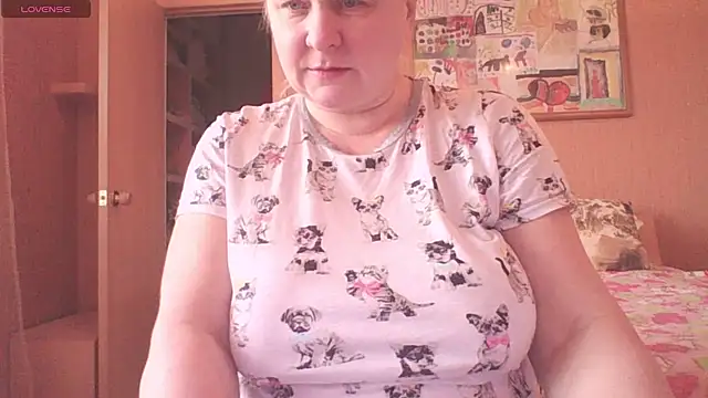 mira robinsonnn online show from 04-01-26, 01:39