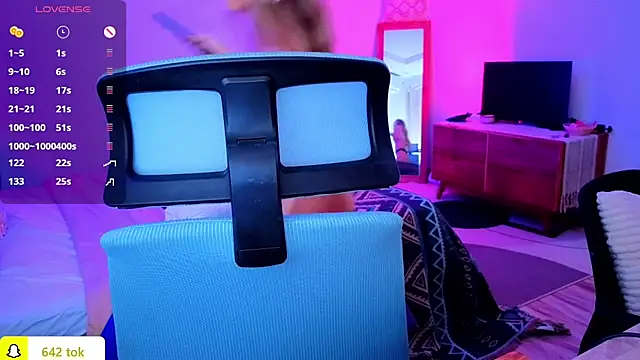 PrincessVS online show from 10-27-25, 03:32