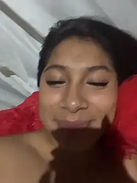 Snapshot of LinnaGardenia chatting on 01-08-26, 02:36 LinnaGardenia online show from 01-08-26, 02:36