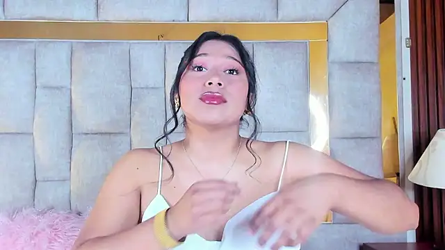 Snapshot of LinnaGardenia chatting on 02-03-26, 02:33 LinnaGardenia online show from 02-03-26, 02:33