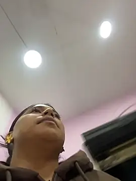 Snapshot of LinnaGardenia chatting on 02-07-26, 02:37 LinnaGardenia online show from 02-07-26, 02:37