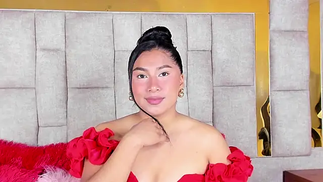 Snapshot of LinnaGardenia chatting on 02-27-26, 01:55 LinnaGardenia online show from 02-27-26, 01:55