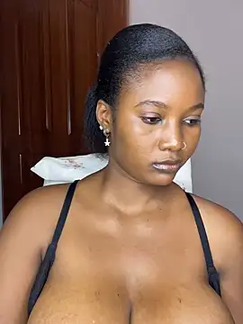 Snapshot of chocogirl01 chatting on 02-05-25, 08:00 chocogirl01 online show from 02-05-25, 08:00