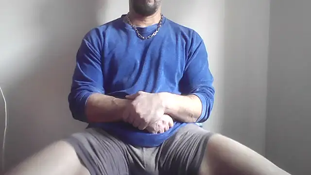 Snapshot of fl3xxx1 chatting on 03-04-26, 10:10 fl3xxx1 online show from 03-04-26, 10:10