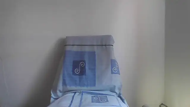 Snapshot of fl3xxx1 chatting on 04-06-26, 09:21 fl3xxx1 online show from 04-06-26, 09:21