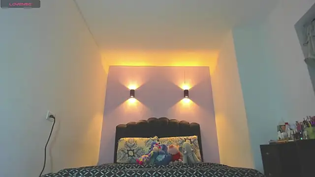 Sofia Clauss  online show from 04-16-26, 04:46