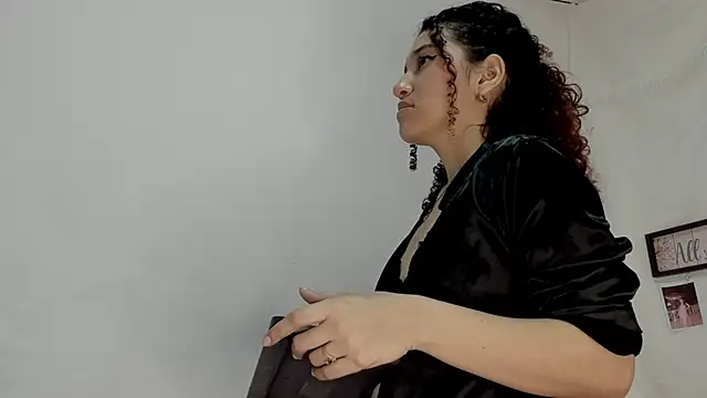 Snapshot of gabriela_duarte1 chatting on 02-02-25, 11:30 gabriela duarte1 online show from 02-02-25, 11:30