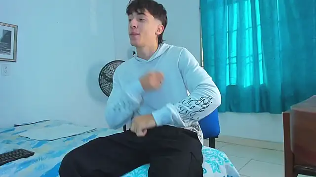 Snapshot of AlessandroDybala chatting on 02-17-26, 12:23 AlessandroDybala online show from 02-17-26, 12:23