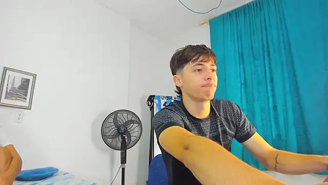 Snapshot of AlessandroDybala chatting on 02-19-26, 12:12 AlessandroDybala online show from 02-19-26, 12:12