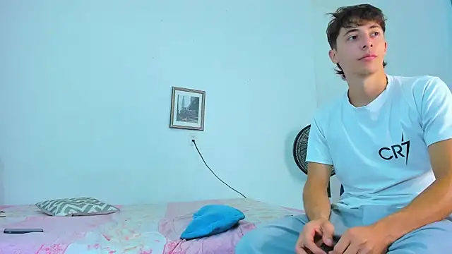 Snapshot of AlessandroDybala chatting on 03-01-26, 12:51 AlessandroDybala online show from 03-01-26, 12:51