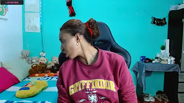 sensitive brunette online show from 01-07-26, 12:24