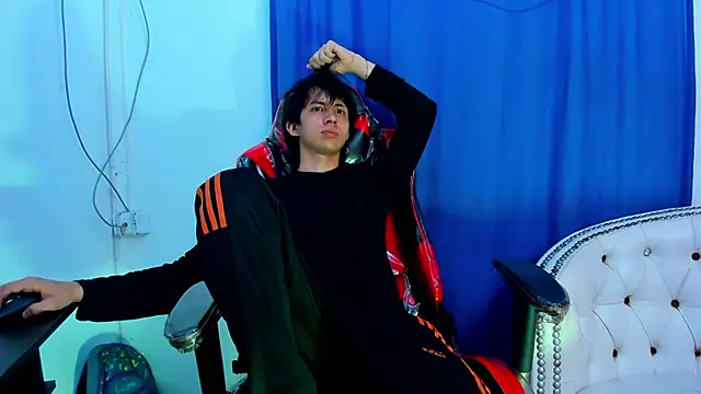 Snapshot of JeanRam18 chatting on 09-21-25, 11:12 JeanRam18 online show from 09-21-25, 11:12