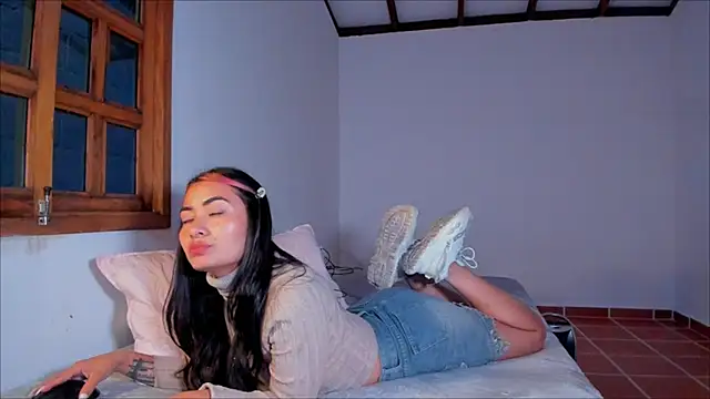 Lauren A online show from 02-05-25, 12:31