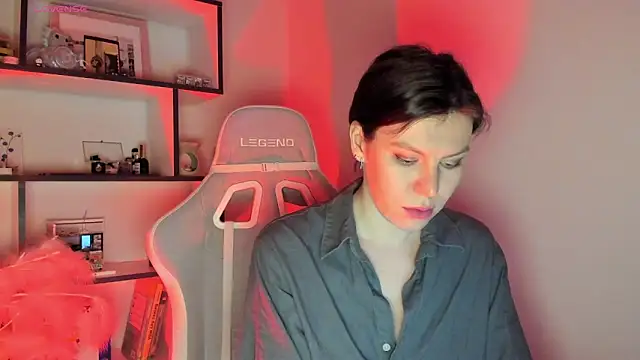 Snapshot of fifth_element chatting on 02-09-25, 11:04 fifth element online show from 02-09-25, 11:04