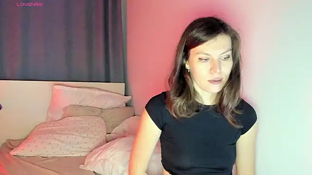 Snapshot of fifth_element chatting on 02-15-25, 12:04 fifth element online show from 02-15-25, 12:04