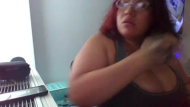 Snapshot of WitchiKitti chatting on 07-17-26, 05:47 WitchiKitti online show from 07-17-26, 05:47