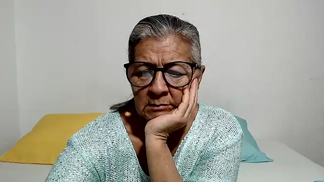 Snapshot of candy_mature_ chatting on 06-23-26, 11:08 candy mature online show from 06-23-26, 11:08