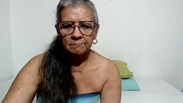Snapshot of candy_mature_ chatting on 06-25-26, 10:53 candy mature online show from 06-25-26, 10:53