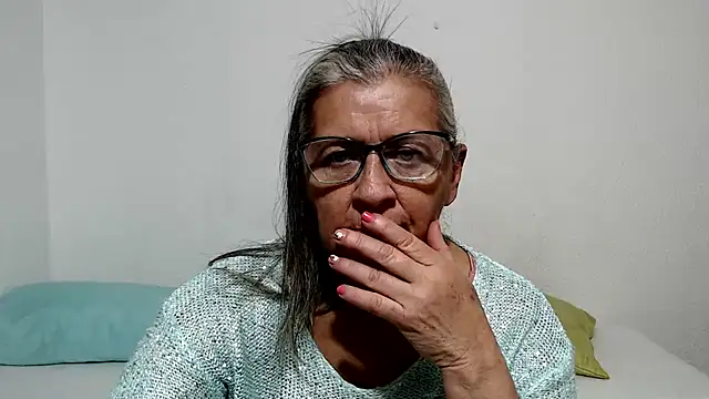 Snapshot of candy_mature_ chatting on 07-06-26, 12:18 candy mature online show from 07-06-26, 12:18