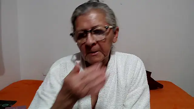 Snapshot of candy_mature_ chatting on 07-17-26, 10:47 candy mature online show from 07-17-26, 10:47