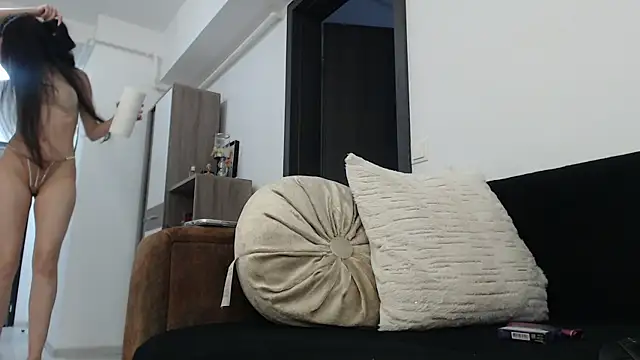 RebecaMur online show from 05-10-26, 04:23