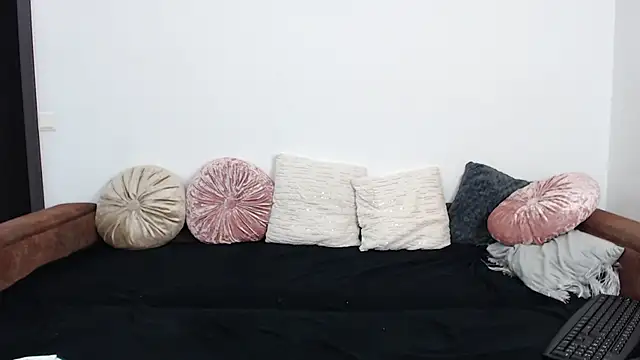 RebecaMur online show from 05-19-26, 06:14