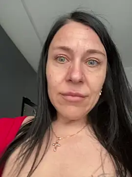 Snapshot of CuteNata chatting on 06-02-26, 01:02 CuteNata online show from 06-02-26, 01:02