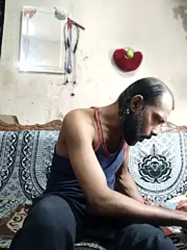 Snapshot of BadBoySmoker7070 chatting on 05-19-26, 01:44 BadBoySmoker7070 online show from 05-19-26, 01:44