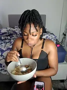 Snapshot of Bali_baddie_x chatting on 09-10-25, 11:10 Bali baddie x online show from 09-10-25, 11:10