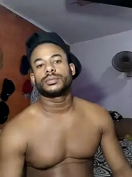 Snapshot of Negroricobaby chatting on 01-31-25, 04:25 Negroricobaby online show from 01-31-25, 04:25