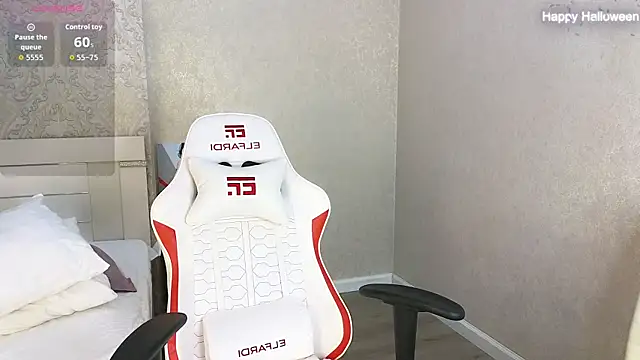 Diana Moon  online show from 11-02-25, 01:19