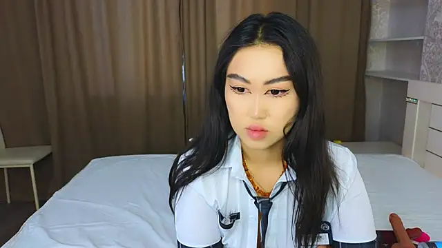 Snapshot of Diana_Moon_ chatting on 06-13-26, 01:47 Diana Moon online show from 06-13-26, 01:47