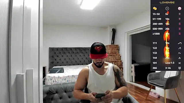 supermanboy94 online show from 11-20-25, 06:35