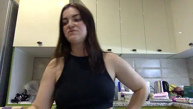 Karolina llove online show from 09-26-25, 04:22