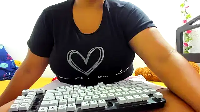 Kika teem online show from 01-19-26, 01:15