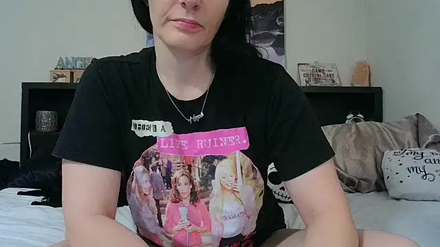 CrystalLakeXO online show from 10-11-25, 07:29